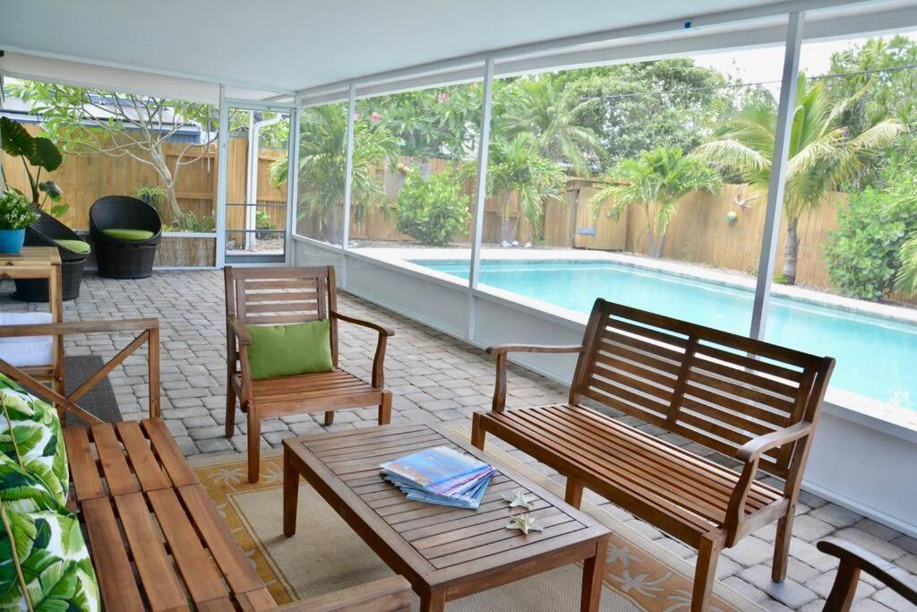 Tropical Retreat Near Beaches, Cruise Terminals Merritt Island Exterior foto